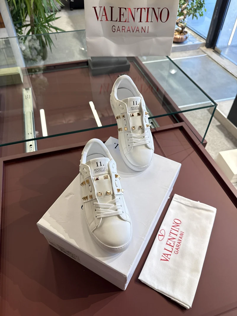 Valentino beyaz taşlı sneaker