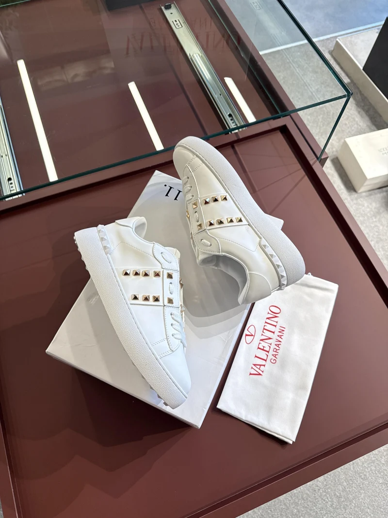 Valentino beyaz taşlı sneaker