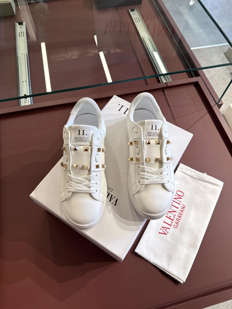 Valentino beyaz taşlı sneaker
