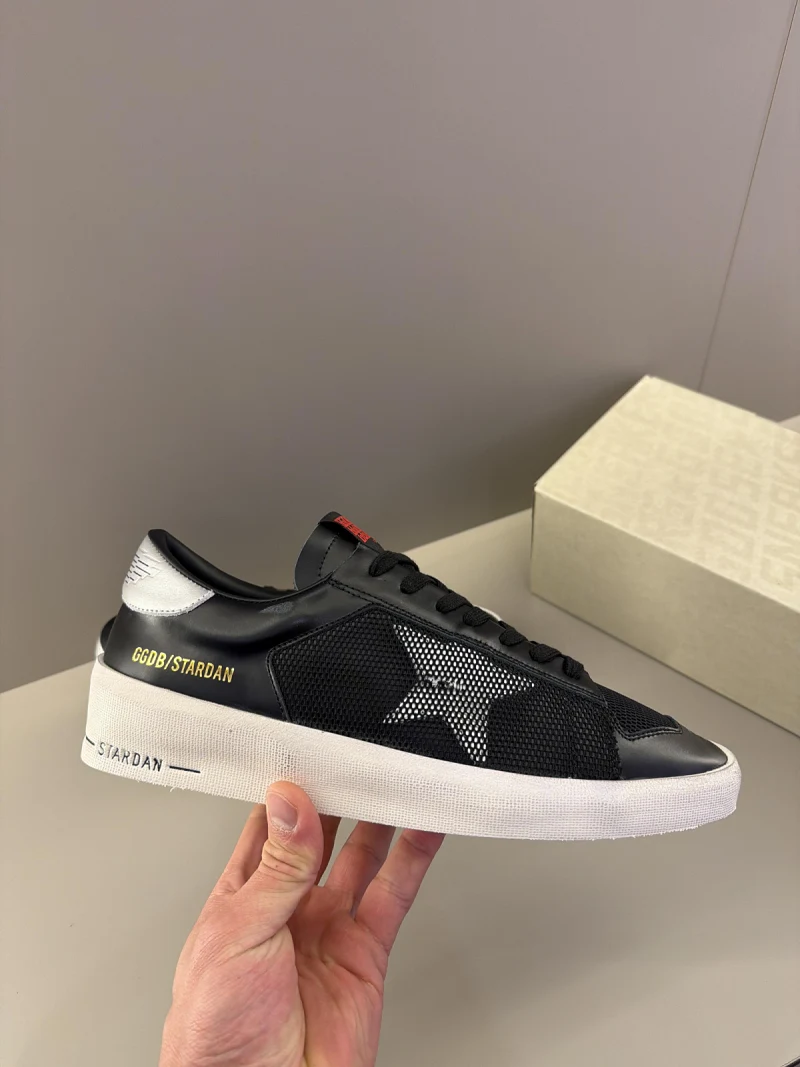 GOLDEN GOOSE - 1001