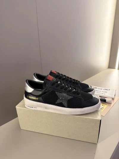 GOLDEN GOOSE - 1001