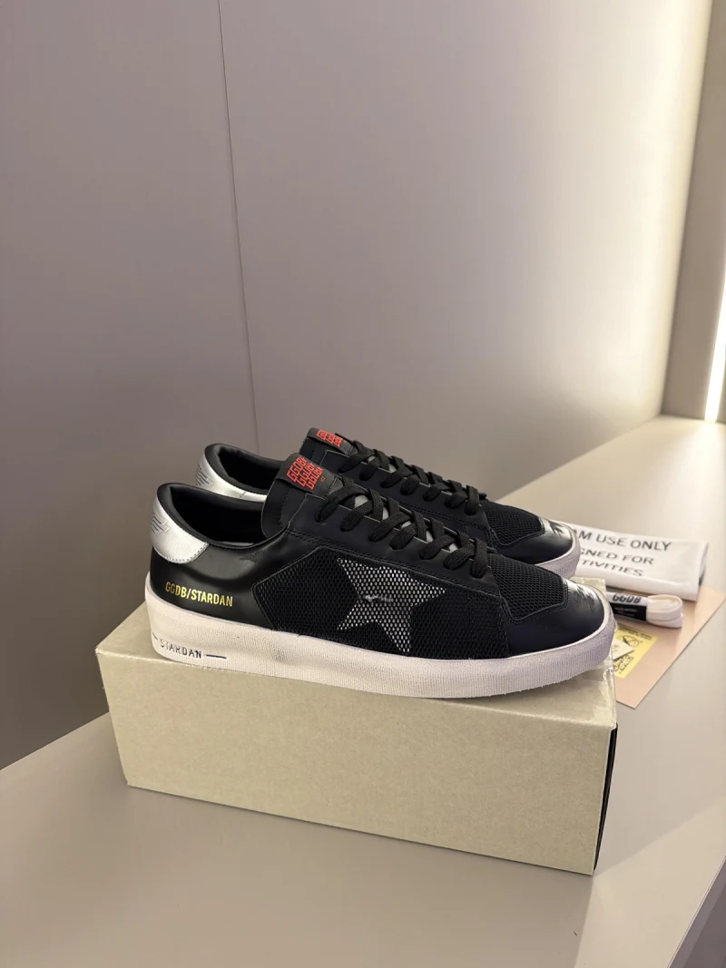 GOLDEN GOOSE - 1001