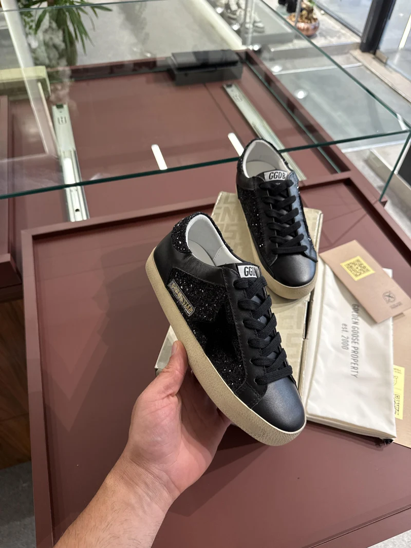 Golden goose -19
