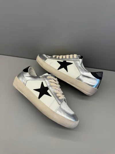 GOLDEN GOOSE