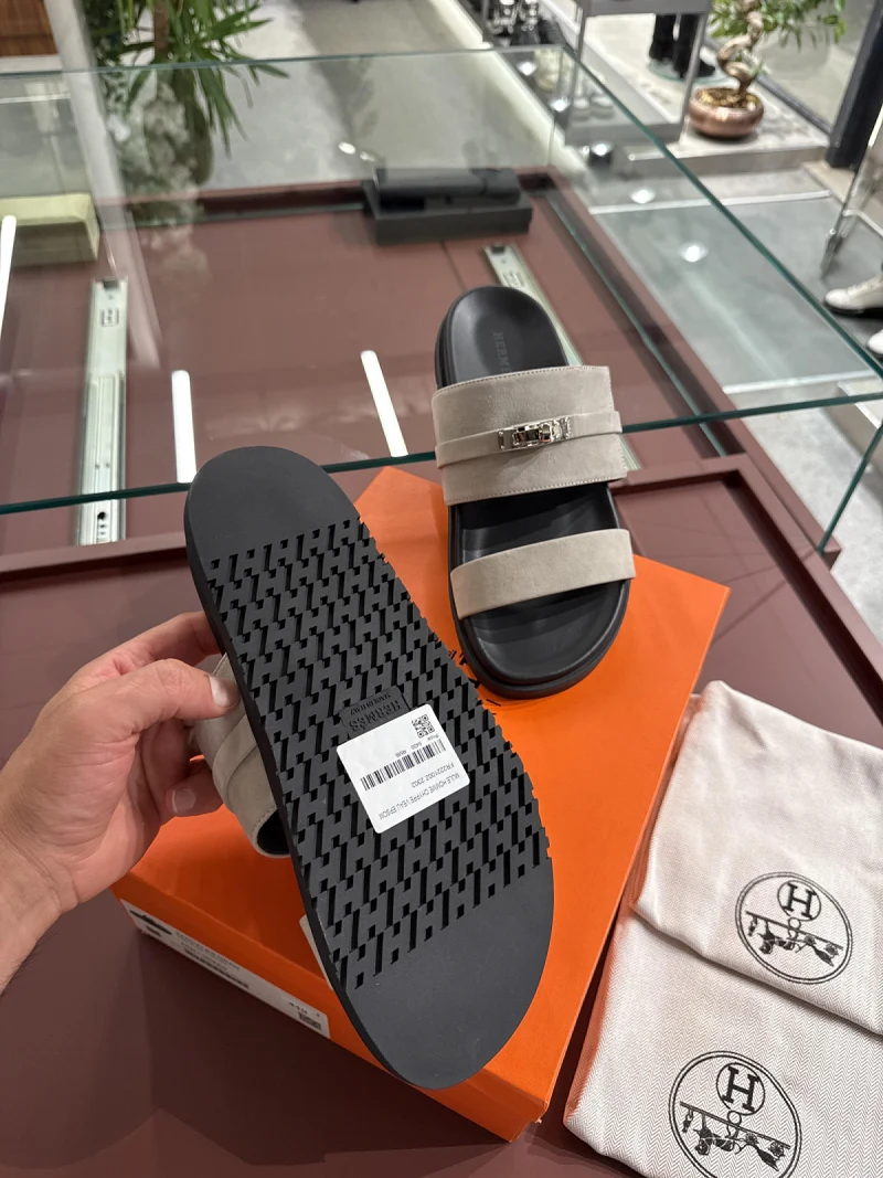 Hermes Gri siyah terlik