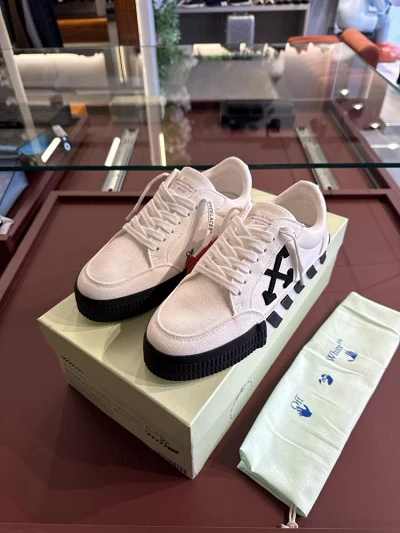 OFF-WHITE Vulc Low Canvas White black