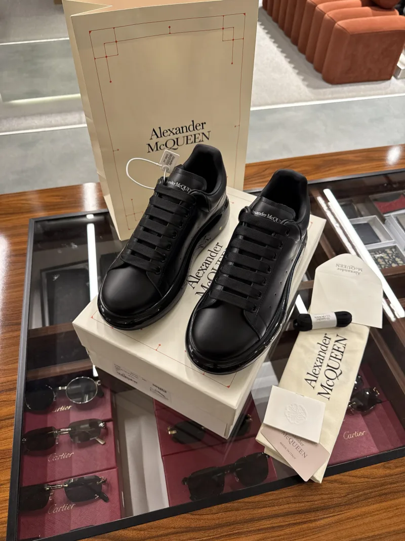 Alexander McQueen SŞ99