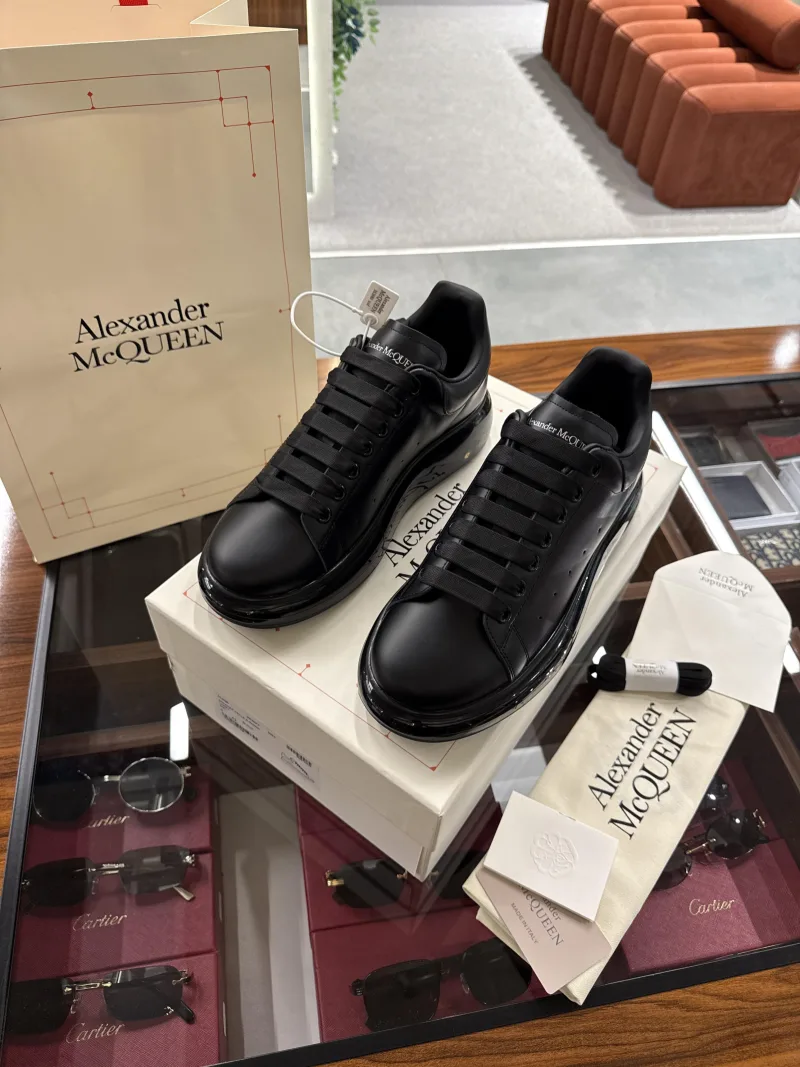 Alexander McQueen SŞ99