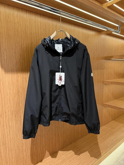 Moncler Hooded Parachute Top (BATTAL)