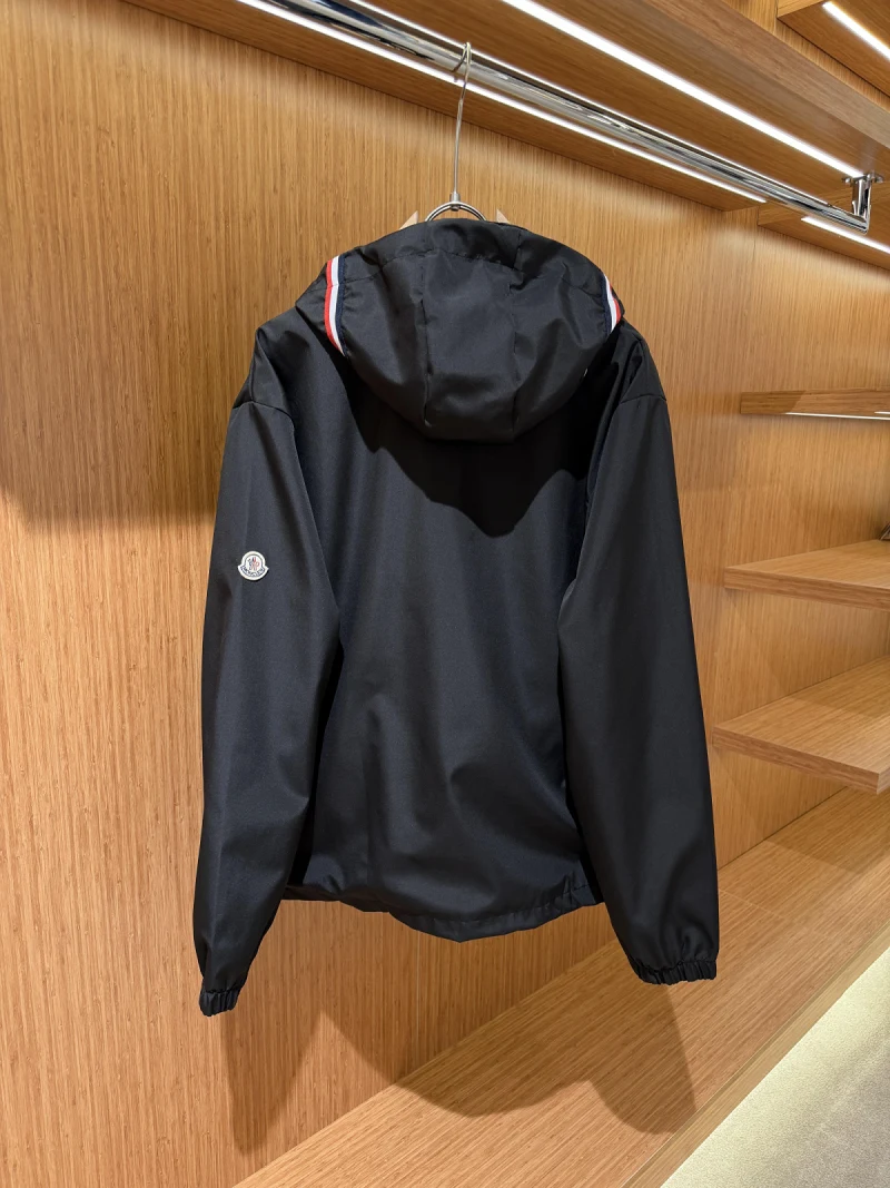 Moncler Hooded Parachute Top (BATTAL)