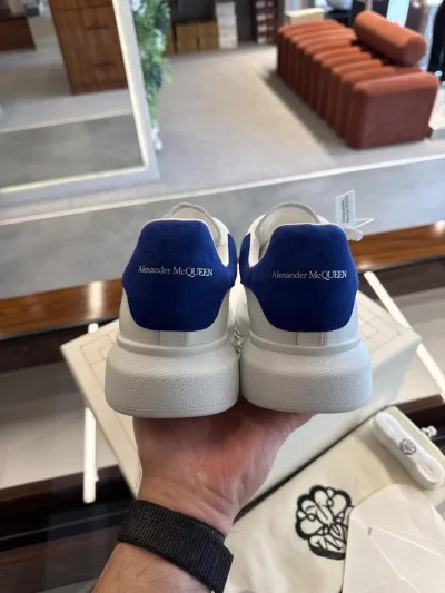 Alexander McQueen 8787