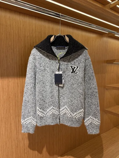 Louis Vuitton zip hirka