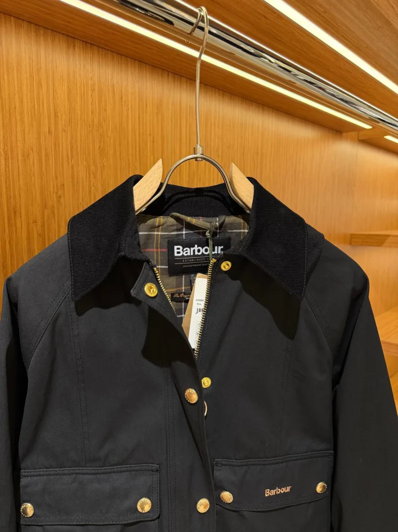 Barbour Siyah Gold Detaylı Ceket