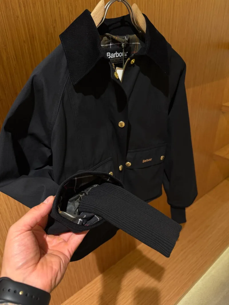Barbour Siyah Gold Detaylı Ceket