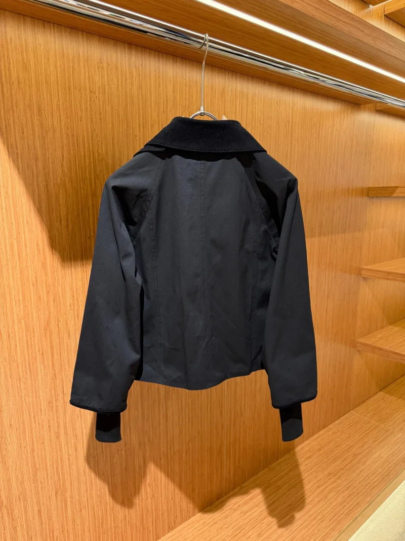 Barbour Siyah Gold Detaylı Ceket