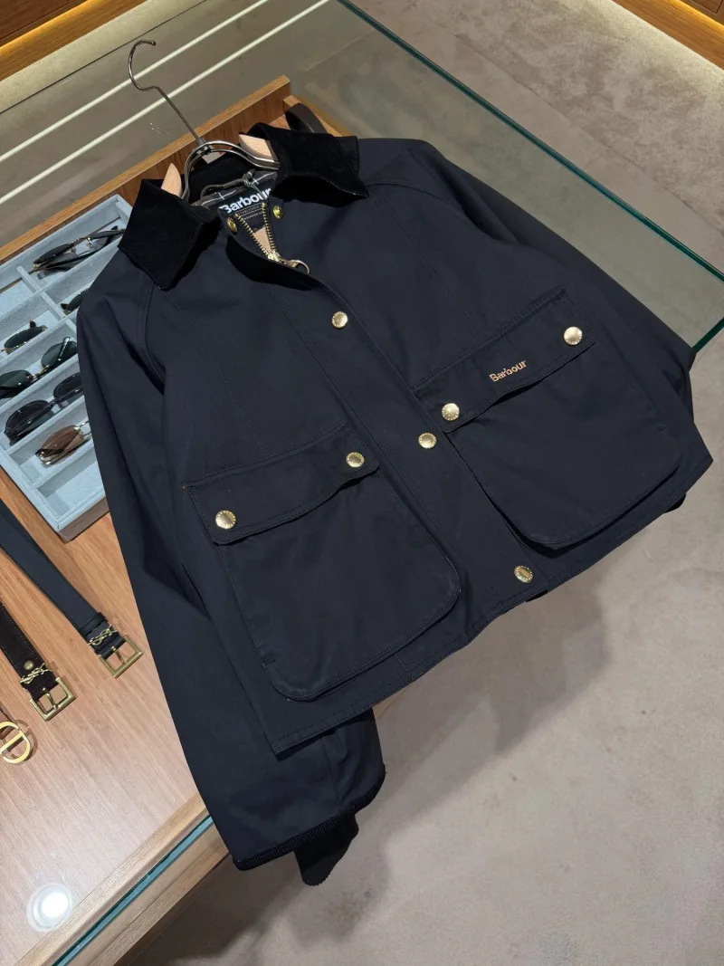 Barbour Siyah Gold Detaylı Ceket
