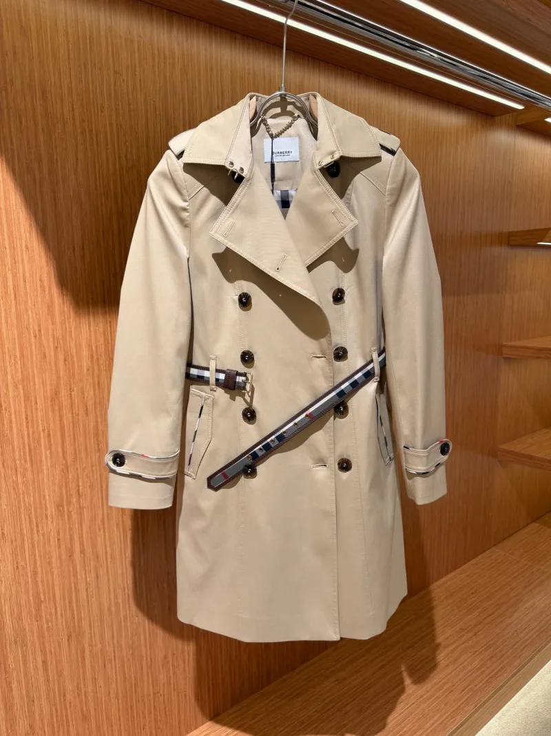 Burberry Kadın Bej Trençkot
