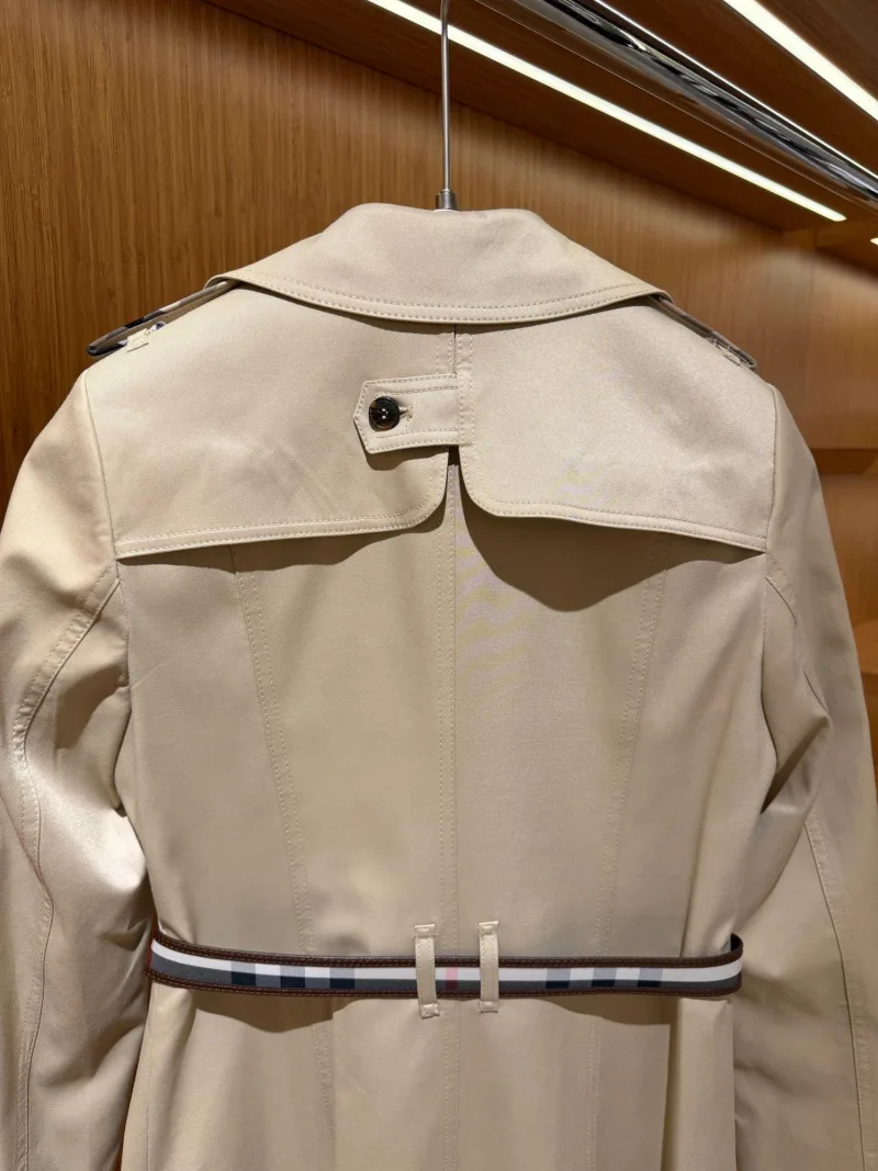 Burberry Kadın Bej Trençkot
