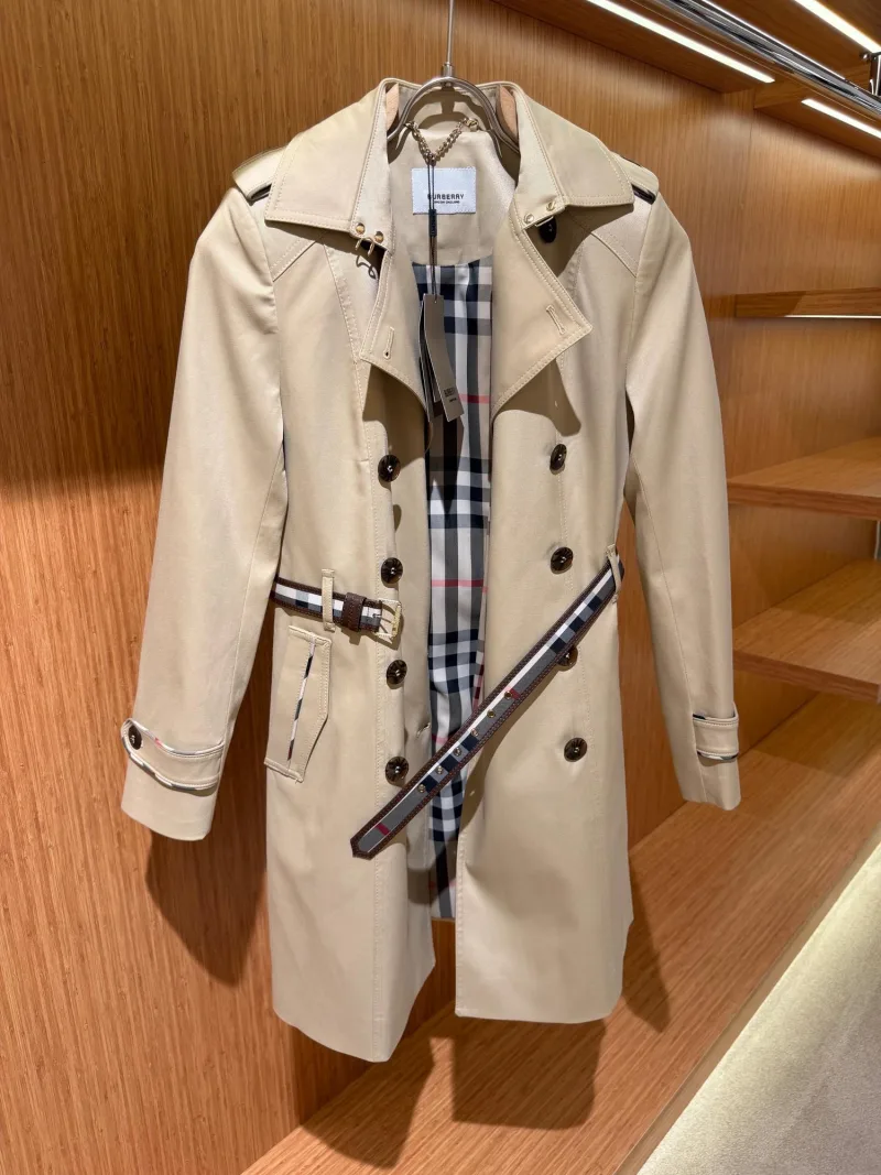 Burberry Kadın Bej Trençkot