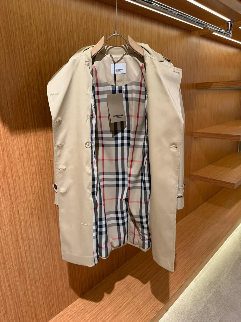 Burberry Kadın Bej Trençkot