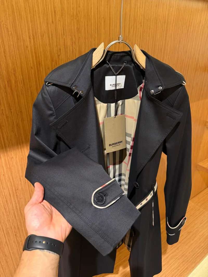 Burberry Kadın Siyah Trençkot