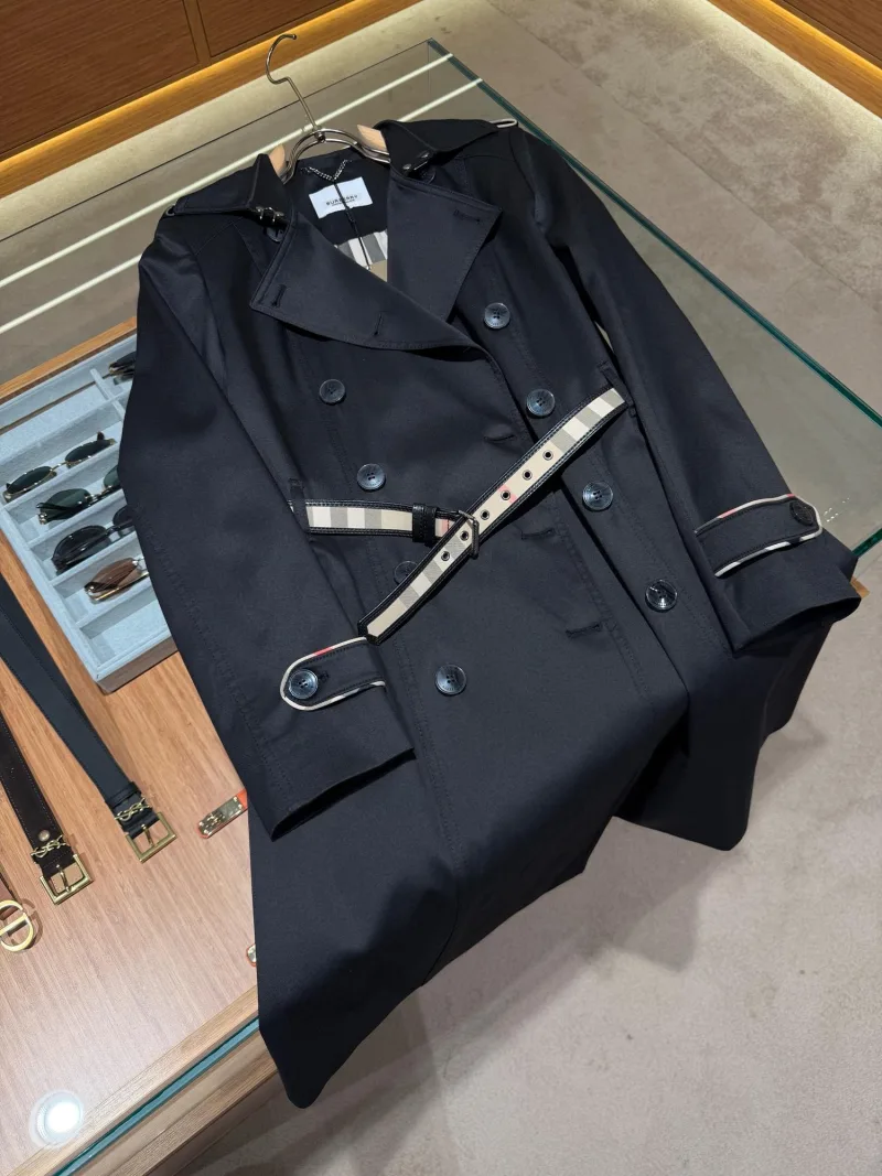 Burberry Kadın Siyah Trençkot
