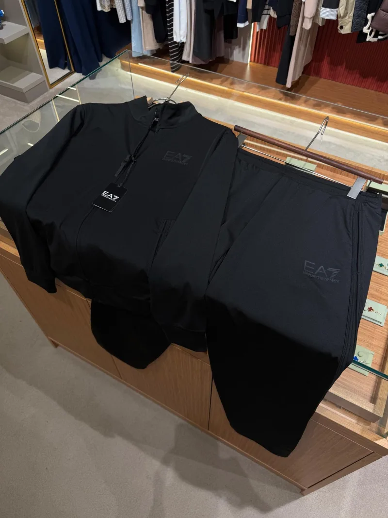 Armani Eşofman Takımı