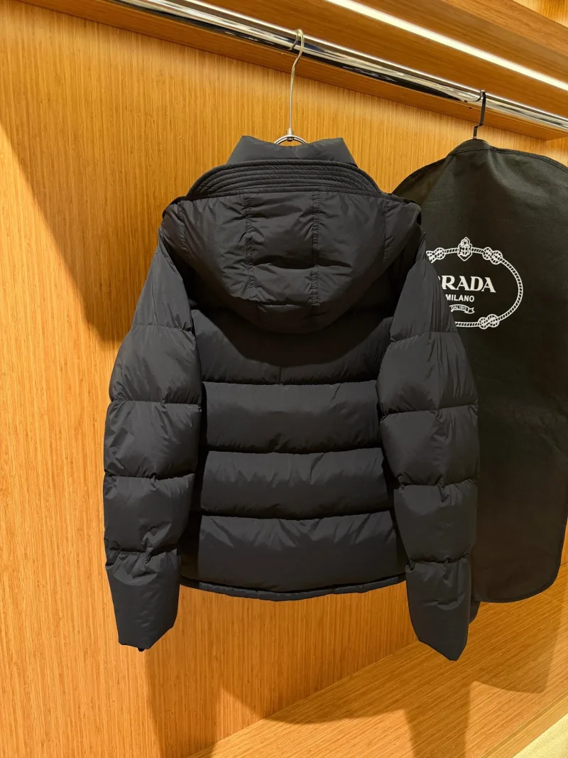 Prada Siyah Puffer Mont