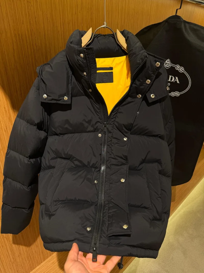 Prada Siyah Puffer Mont