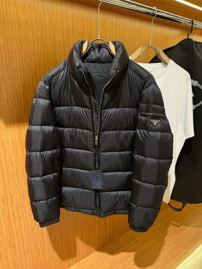 Prada Mont