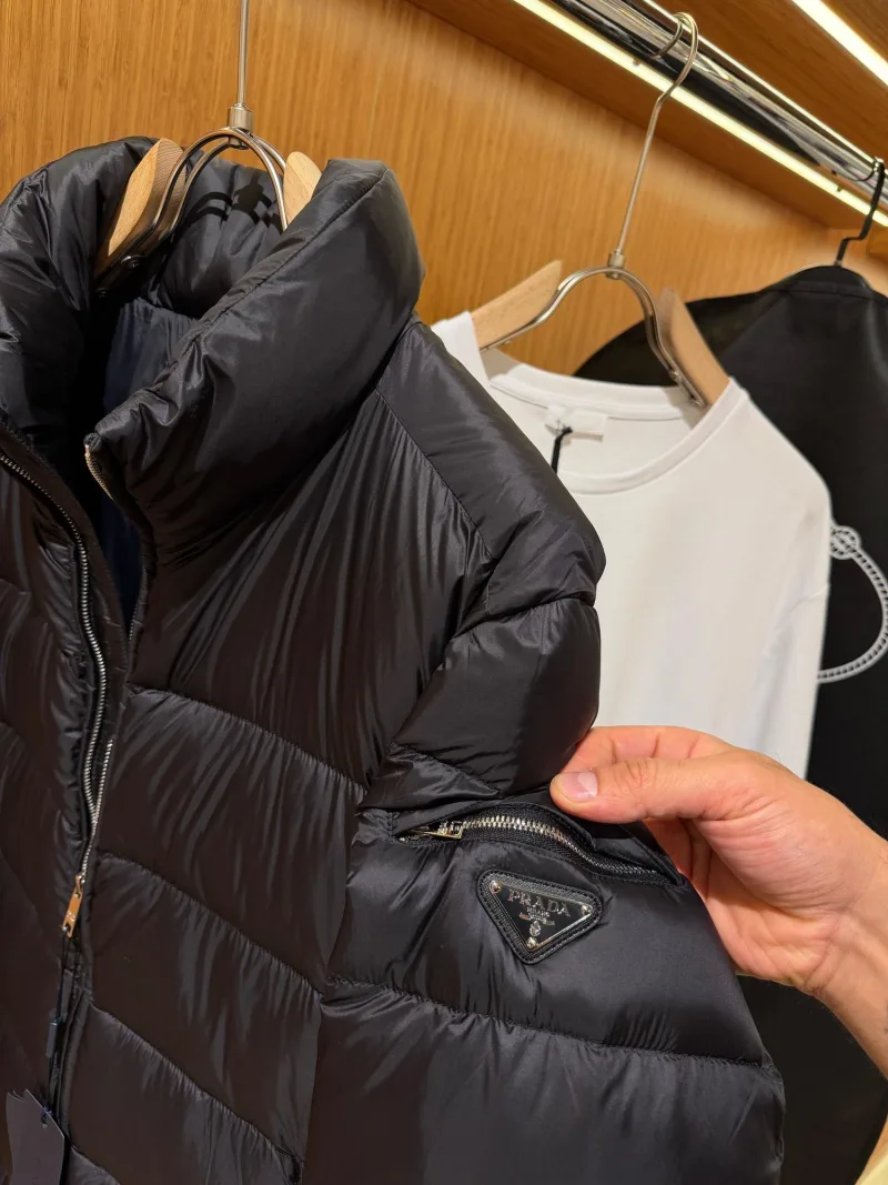 Prada Mont