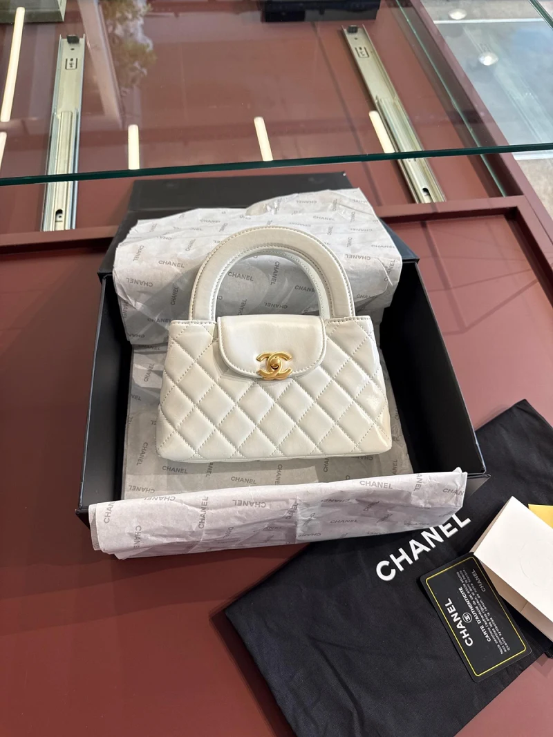 Chanel çanta B