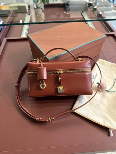 Loro piana Extra Bag L23