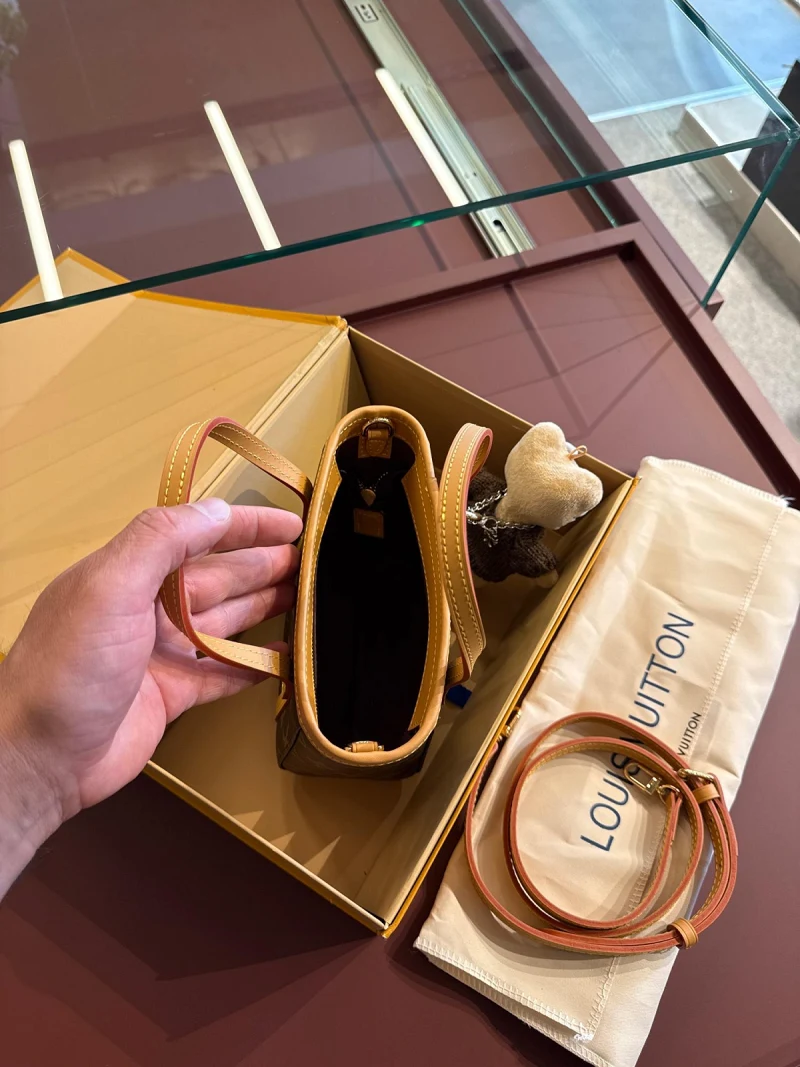Louis Vuitton Monogram Tote Bag