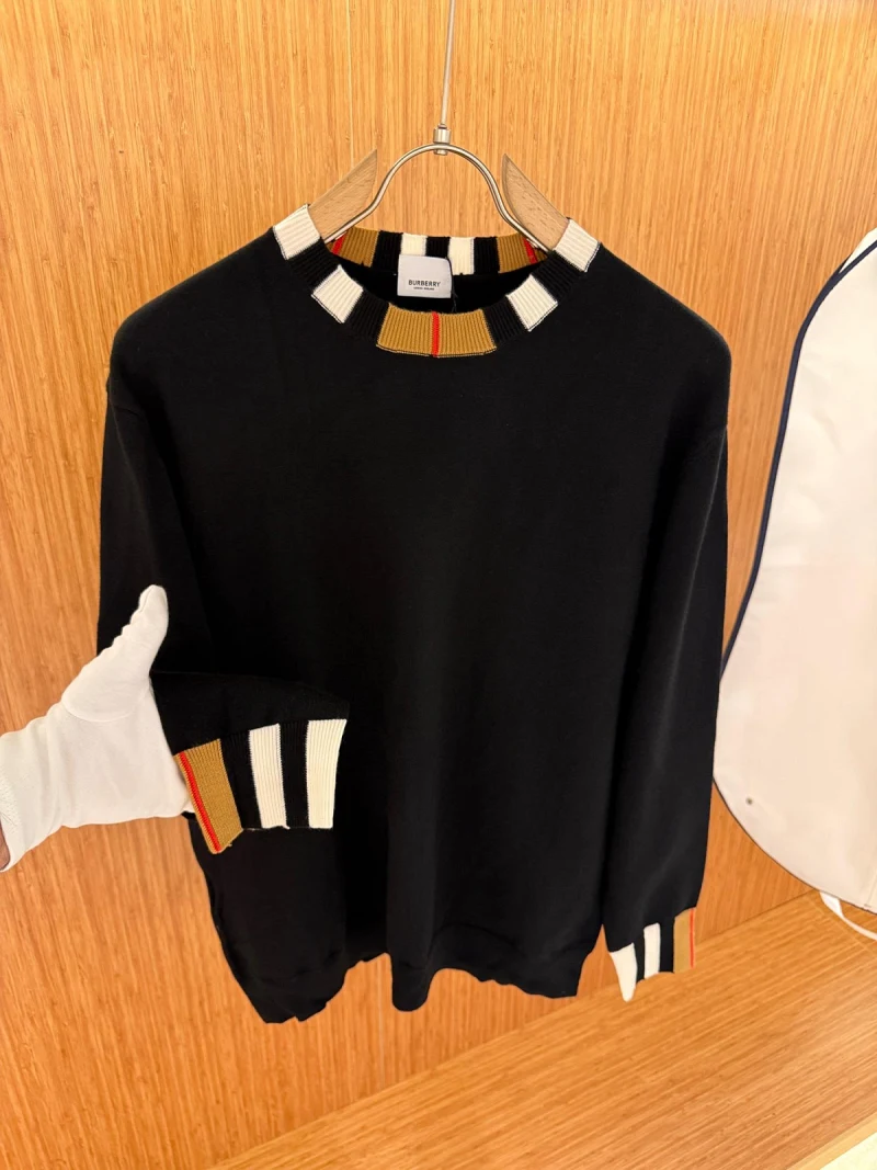 Burberry siyah kazak