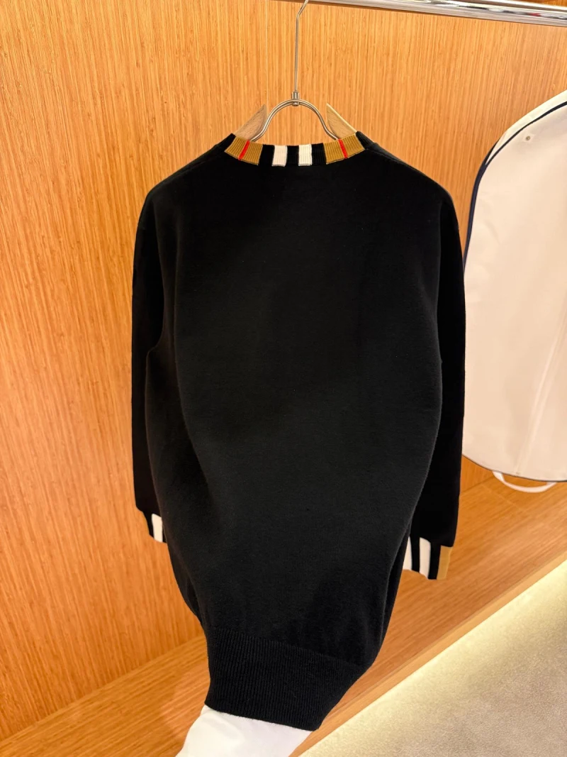 Burberry siyah kazak