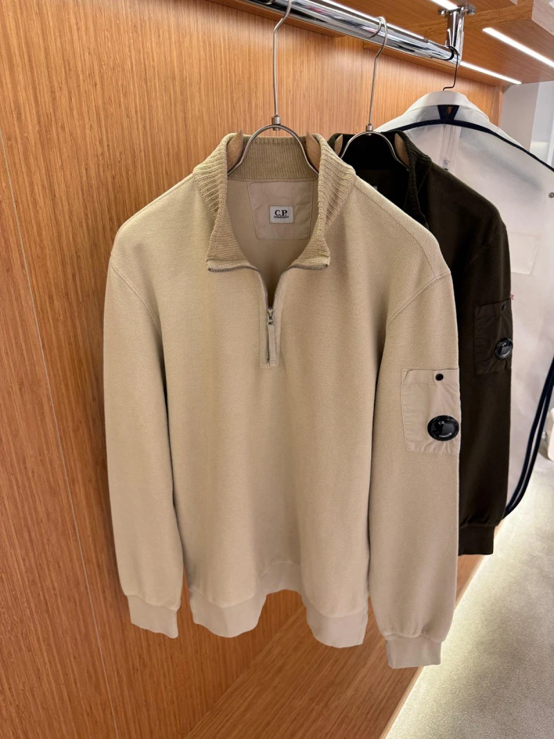 Company Wool Zip Sweater KRM