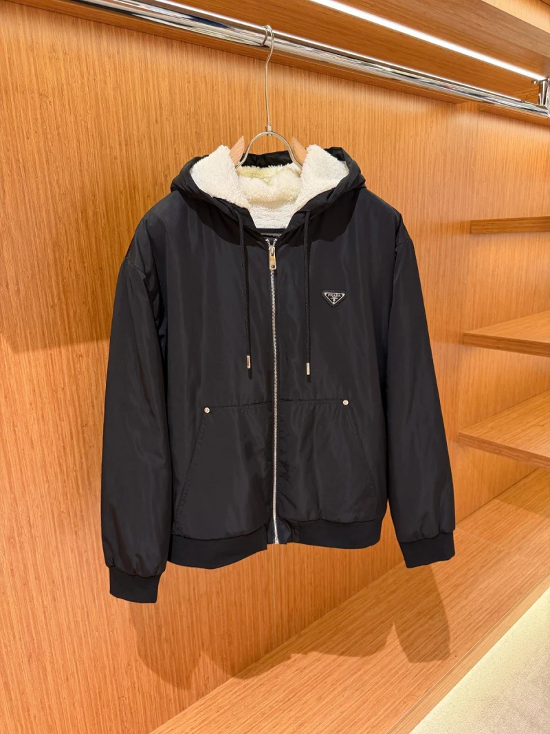 Prada Peluş Astarlı Mont