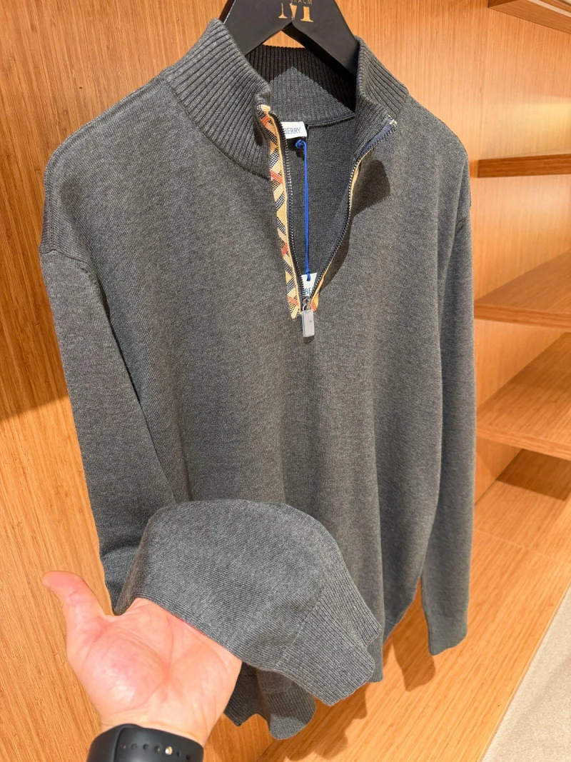 Burberry Gri Yarım Fermuar