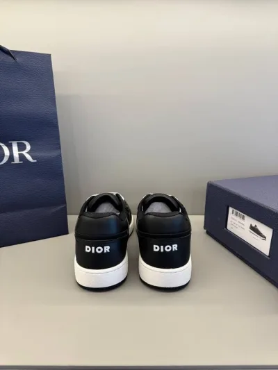 Dior Sneaker