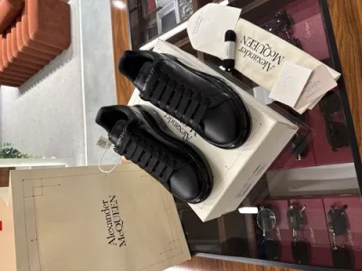 Alexander McQueen SŞ99
