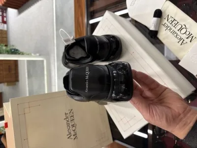 Alexander McQueen SŞ99