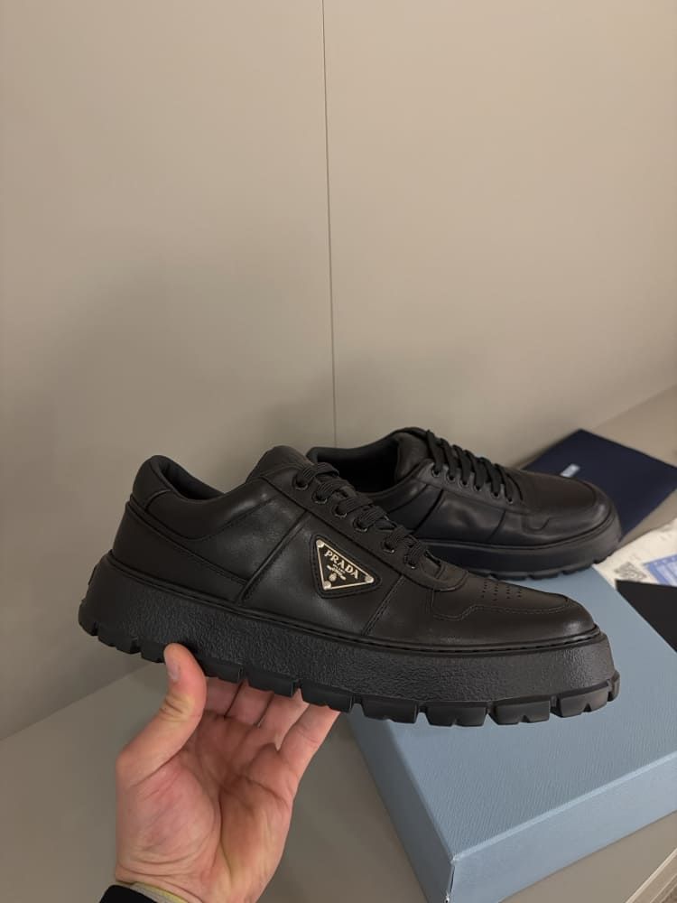 Prada Siyah Deri Ayakkabı