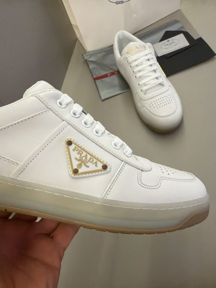 Prada Downtown beyaz ayakkabı