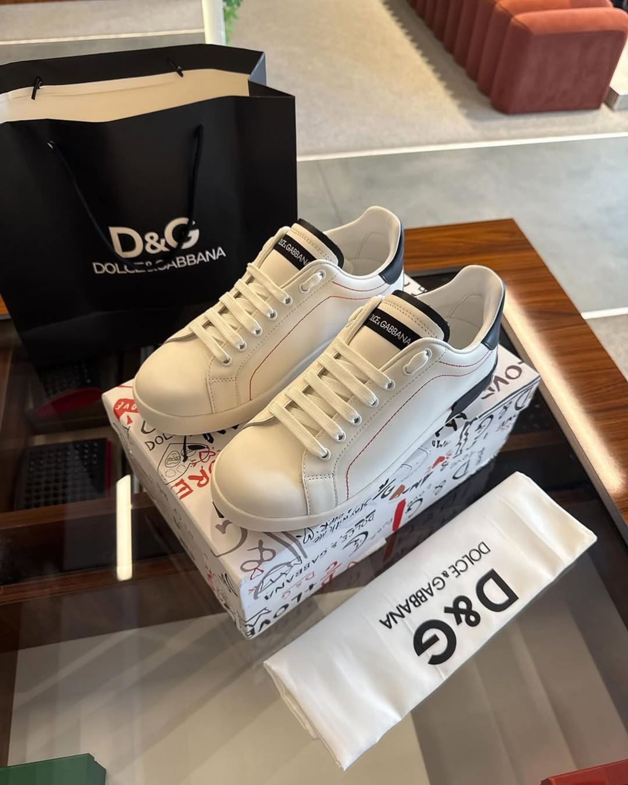 Dolce Gabbana Sneaker new